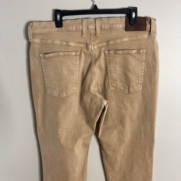 L.L. Bean Men's Size 38 X 28 BeanFlex Standard Fit Tan Khaki Jeans - Picture 3 of 8